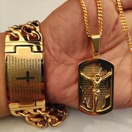 Men Hip Hop Cross Jesus Pendentif avec bracelet croisé en or 14k Never Fade Bijoux de la mode Hiphop Vintage Male Vintage