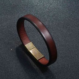 Bracelet en cuir tressé de tresses marron pour homme pour hommes pour fermoir magnétique en acier inoxydable Mode 20.5cm Bangles Cadeaux