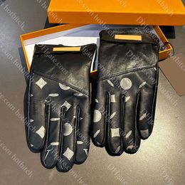 Men Leather Gloves Designer High Quality Touch Screen Gloves Winter Thickened Warm Gloves Cashmere Cycling Gloves Lovers Christmas Gift