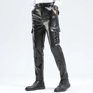 Pantalon en cuir masculin de qualité supérieure de moto mâle élastique pantalon de streetwear rock poches 240419