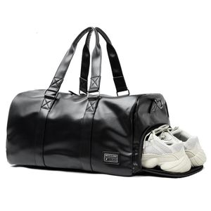 Gym de sport sac en cuir de voyage en cuir avec paquet de poche séparée humide sur les chaussures de sac à main Paquet 240419