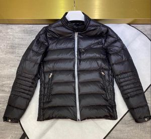 Hombres Diseño de letras Chaqueta de plumón Al aire libre Delgado cálido Ropa de plumas A prueba de viento impermeable Abrigo de invierno Cuello alto outwear Chaquetas Parkas Tamaño 12345 Negro Azul