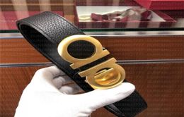 Beltes de luxe Men Men039s Black Leather Celt Designer Classic Mot à motifs en relief Business Style Top Quality Belt Celd 1411204