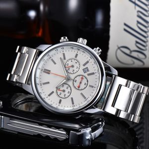 Hommes de luxe designer automatique quartz Mens auto polyvalence chronographe bleu montre mouvement acier bracelet en cuir 6 mains montres x12