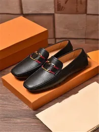 Mannen natuurlijke lederen schoenen Casual loafers Slip-on Business Designer Kleding Schoenen Comfortabel autorijden Schoeisel Zapatos De Hombre