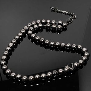 Hommes Colliers Créateur De Mode Perlé Necklac Femmes Hommes De Luxe Bracelet Fête Amoureux De Mariage Fête Des Mères Cadeau Bijoux Fashional Porte-clés