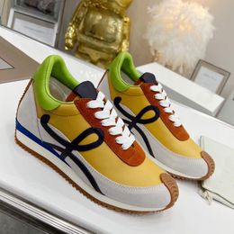 Mannen Nieuwe hardloopschoenontwerper Casual schoenen Nieuwe vrouwen schoenen Leer veter sneaker Lady Platform Running Trainers