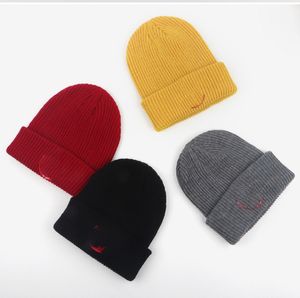 Hommes Nouvelles Chapeaux Épais Automne Hiver Vintage Herringbone Octogone Cap Casual Bérets tricotés Gatsby Chapeau Plat 13 Couleurs Assorties Mode Street Caps