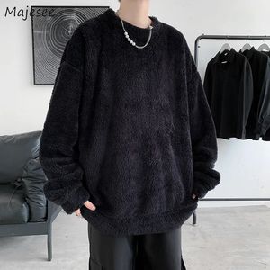 Hommes O-cou peluche sweats à capuche doux couleur unie mâle décontracté basique flanelle chaud confort Vintage japon Style sweats grande taille S-3XL 240108