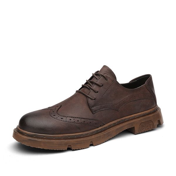 Hommes oxfords chaussures de robe en cuir authentique brogue lacet up italien hommes chaussures décontractées de luxe mocassins mocassins plus taille pour les bottes de fête garçons