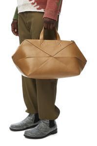Hommes Puzzle Fold Duffle Travel Oak Brown peut être porté sur l'épaule, le bandoulière ou le sac à main Hommes Femmes Bagages Grande Taille Plaine Illustration Lettre Cuir Véritable