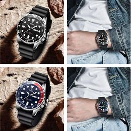 hommes quartz watch de luxe en silicone sangle de vitesses d'équipement