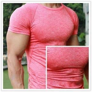 Hommes Quick Dry Fitness Tees Sport de plein air Courir Escalade Manches courtes Collants Bodybuilding Tops Gym Train Compression T-shirts 210716