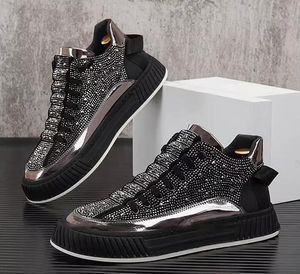 Men Rivets Designer Righestone Shoes Street Dance Party Dress Sneaker hauteur augmentant les plats à bout de souffle.