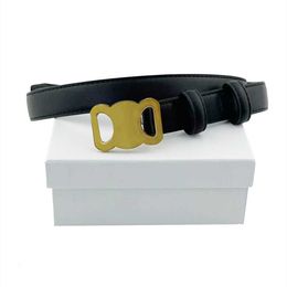 Cinturones para hombres y mujeres 2.5 cm Diseñador Cintura pequeña Moda Cuero Casual Jeans Alfabeto Patrón Correas de hombro Seleccione 6 colores con Boxe61w
