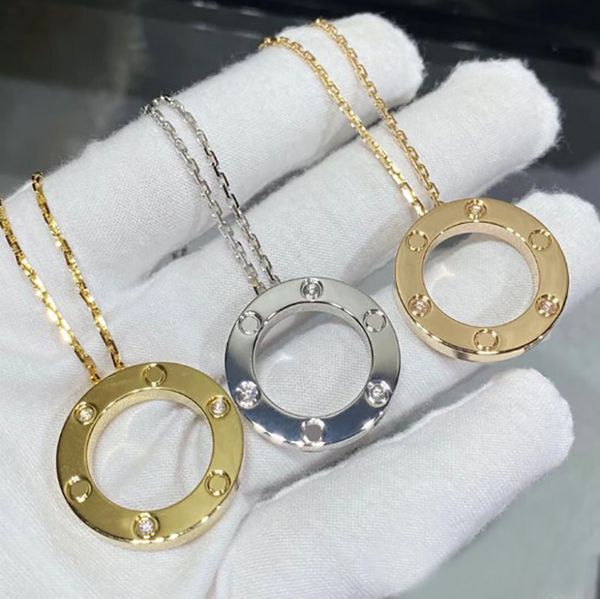 Pendentifs pour hommes et femmes colliers de créateurs cadeaux d'anniversaire alphabet collier mode acier inoxydable amant chaîne colliers pour femme accessoires de charme chic