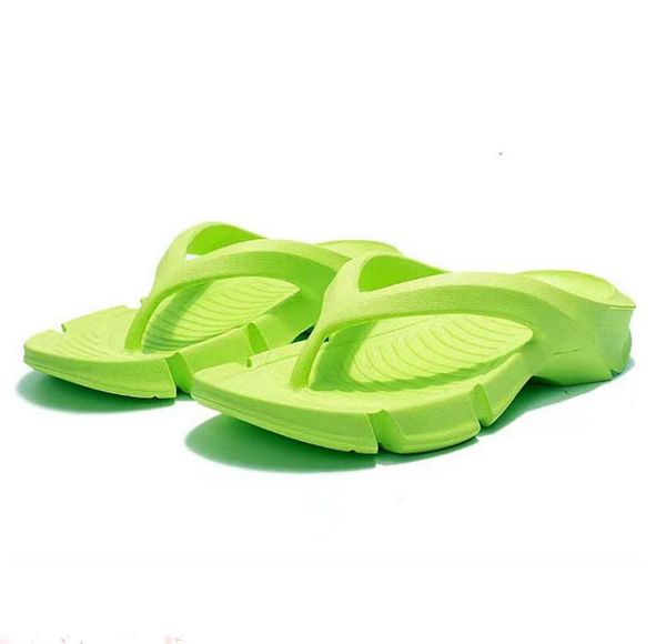Pantoufles de protection de l'environnement à semelle épaisse pour hommes et femmes à la mode sandales légères et confortables à chevrons antidérapantes plage bouche de poisson pointure 36-45