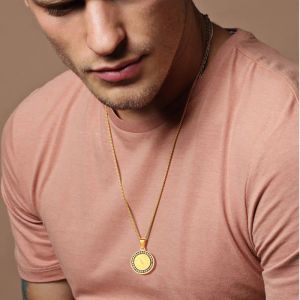 Collier avec pendentif en forme de verset de la Bible pour hommes, bijoux chrétiens en or jaune 14 carats, mains de prière, pièce de monnaie, médaille