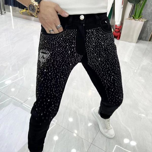 Hommes Noir Jeans De Luxe Strass Conception Nouveau style Mince Mâle Crayon Pantalon Toutes Les Saisons Populaire Beau Pantalon Homme Vêtements