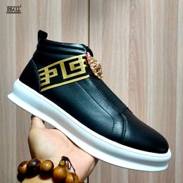 Black Layer voor heren Eerste nieuwe Tide Board Shoes Cowhide Brand Designer Boots Small White Shoe Mens High-Hulp Sports A5 408 638
