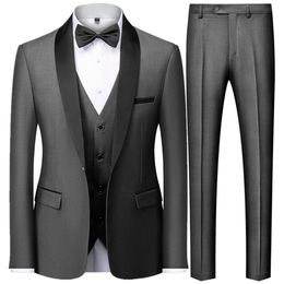 Traje delgado de estilo británico para hombres Conjunto de 3 piezas Chaqueta Chaleco Pantalones Hombre de negocios Caballero Vestido personalizado de gama alta Blazers Abrigo S6XL 240123