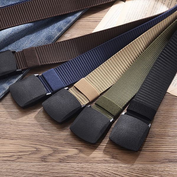 Ceinture en toile pour hommes, boucle en plastique, ceinture tactique militaire sans métal, ceinture en sangle pour randonnée en plein air