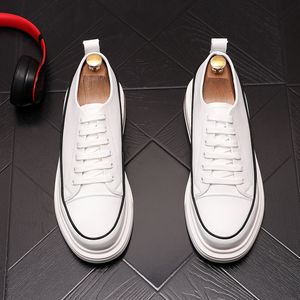 Chaussures de printemps d'automne décontractées pour hommes Légers à lacets à lacets plates Tenis Masculino Sneakers Fashion White Business Tra 9008