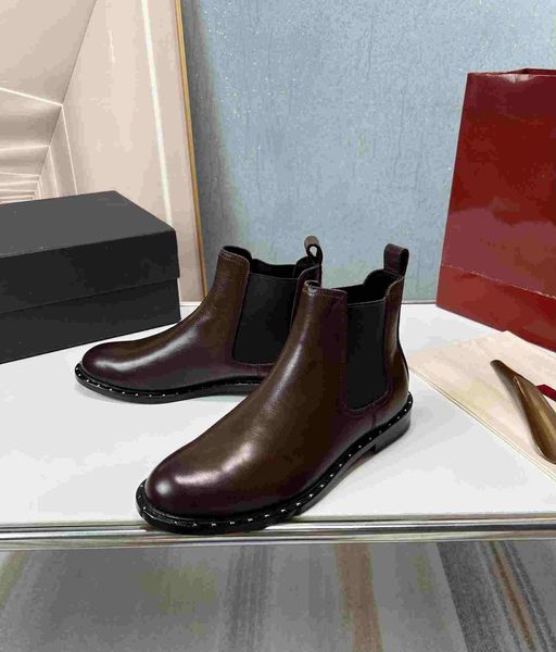 Bottes en cuir décontractées pour hommes pour l'automne et l'hiver, expérience de port confortable, luxueuses et nobles, peau de vache, doublure en laine chaude, chaussures pour hommes.