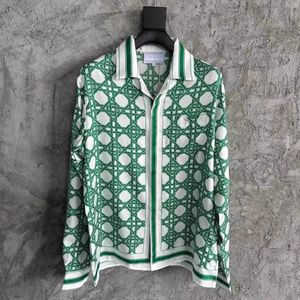 Casual herenoverhemd Herfstgroen letterdruk zijde stof met lange mouwen losse versie van Europa en de Verenigde Staten trendoverhemd hoogwaardige herenkleding