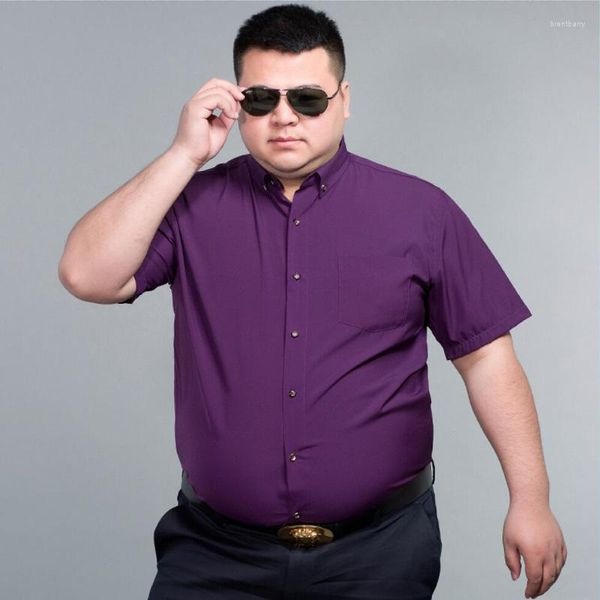 Chemises décontractées pour hommes 160kg 12xl été hommes robe chemise à manches courtes grande taille 150kg surdimensionné bureau formel affaires mariage violet plus