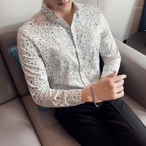 Chemises décontractées pour hommes 2022 Mode britannique Sexy Léopard Imprimer Chemise à manches longues Hommes Vêtements Simple Streetwear Tuxedo Slim Fit Chemise