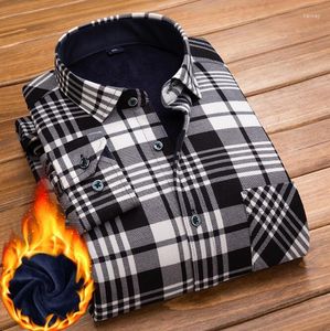 Chemises décontractées pour hommes 2022 chemises chaudes à manches longues pour l'hiver à manches longues pour l'âge moyen épaissis de la mode d'âge moyen