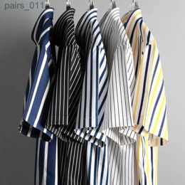 Casual shirts voor heren 2023 Regelmatig fit korte mouw Strech gestreepte shirts voor mannen Summer Soft Business Mens overhemd casual 240402