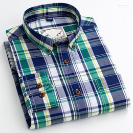 Chemises décontractées pour hommes 2023 printemps et été mode européenne américaine à la mode carbone grille de meulage longue velours coton chemise pur