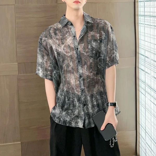 Chemises décontractées pour hommes 2024 Summer en vrac de style Hong Kong Top Handsome Retro Tie-Dye Gradient Color Protection Sun Protection à manches courtes
