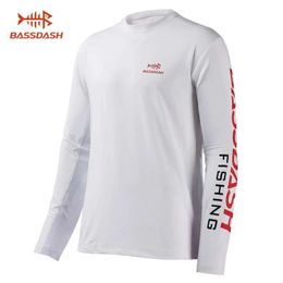 Chemises décontractées pour hommes Bassdash Mens UV Suncreen Upf 50 + T-shirt à manches longues Q240510