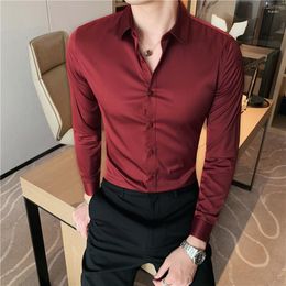 Chemises décontractées pour hommes Claret rouge robe élégante pour hommes fête de mariage porter slim fit gentleman vêtements noirâtre vert travail top chemisier social