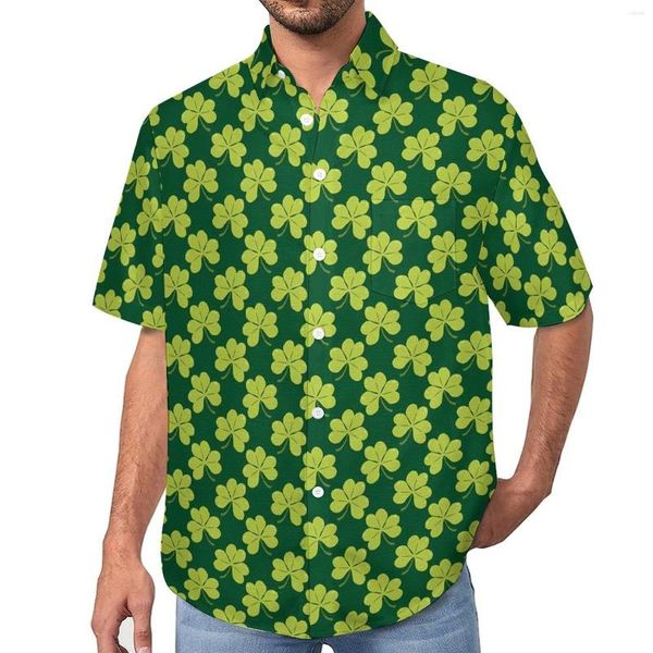 Chemises décontractées pour hommes Clover Shamrock Shirt Cute Green Leaf plage Loose Hawaiian Retro Retro Blouses à manches courtes vêtements surdimensionnés imprimés