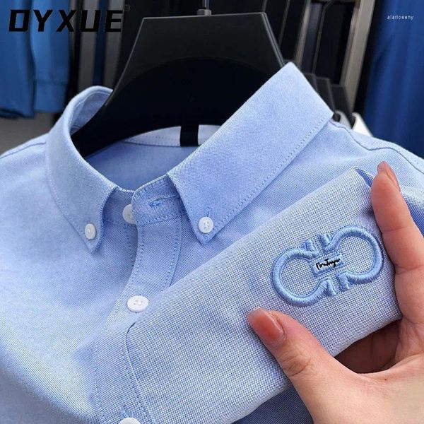 Chemises décontractées pour hommes Dyxue Light Luxury Coton Chemise de couleur unie Classique Broderie Designer Revers Business Top à manches longues M-4XL