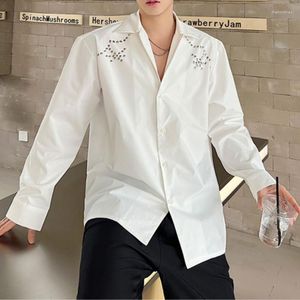 Chemises décontractées pour hommes mode col cubain Rivet décoratif hommes 2023 été à manches longues chemise ample Social Streetwear hommes vêtements