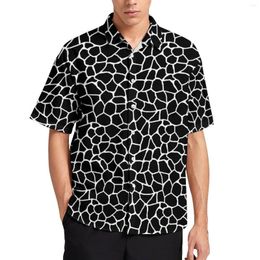 Chemises décontractées pour hommes Imprimé girafe Blouses animales Hommes Noir et blanc Hawaii Manches courtes Mode graphique Chemise de vacances surdimensionnée Cadeau