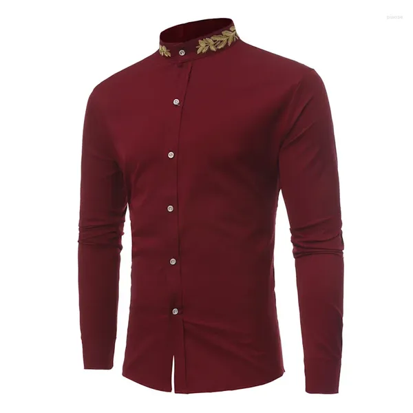 Camisas casuales para hombres Bordado de oro Vino Vestido rojo Camisa para banquete Formal Manga larga Boda Masculina Cena de negocios Prom Chemise Hombre