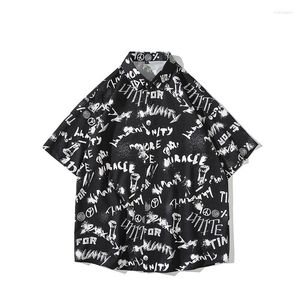 Chemises décontractées pour hommes Graffiti Shirt Street Style Crop Top Hommes Femmes Été Hommes 2023 Manches courtes Chemisier Cool Corée Surdimensionné Hip Hop