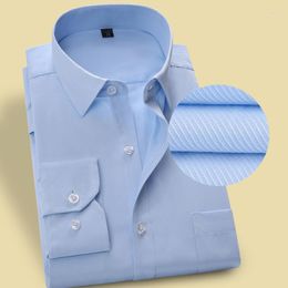 Mannen Casual Shirts Hcxy Merk Mens Business Effen Kleur Lange Mouwen Tooling Shirt Voor Mannen Professionele Dragen Mannelijke 2023