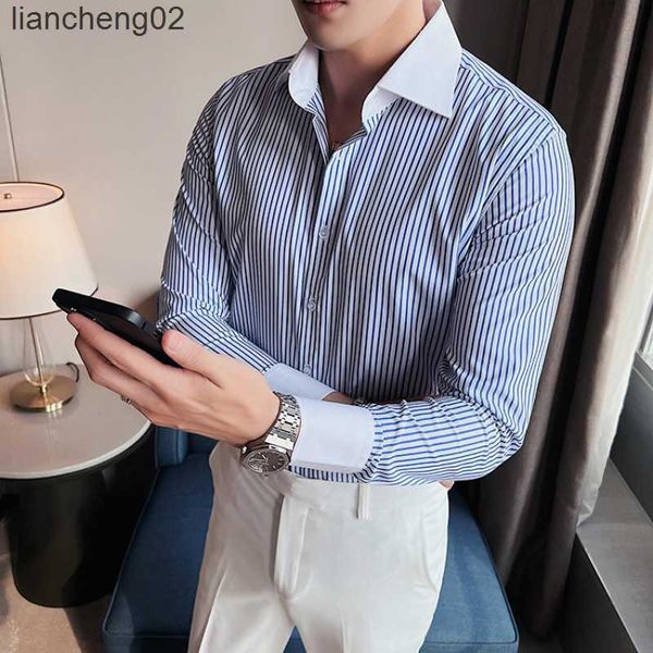 Chemises décontractées pour hommes Tissu de haute qualité Hommes Chemise Stripe Splicing Manches longues Casual Business Shirt Dress Slim Fit Revers Social Tuxedo Blouse W0410
