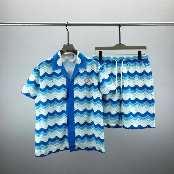 Camisas casuales para hombres Ropa de calle de alta calidad CA Conjunto de camisa de manga corta de verano para hombres Pantalones cortos Pantalones de playa Diseño de impresión de onda azul