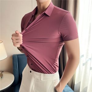 Chemises décontractées pour hommes de haute qualité été haute élastique glace soie à manches courtes chemise décontractée pour hommes 203 coupe ajustée chimique hommes 4XL 230331