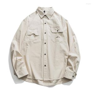 Chemises décontractées pour hommes Style japonais petites montagnes broderie hommes à manches longues col rabattu poitrine poches à rabat chemise Cargo ample