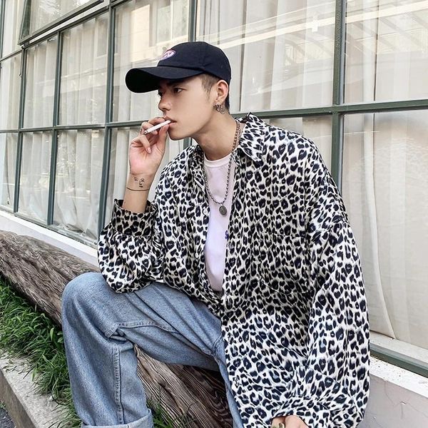 Chemises décontractées pour hommes Corée Mode Garçon Léopard Blouse Mâle Hommes Beau Streetwear Punk Hip Hop Lâche Fête Discothèque Tops Dating Amour