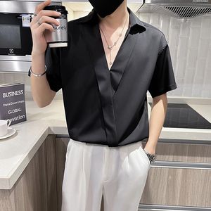 Chemises décontractées pour hommes coréen été glace soie col en v Sexy solide hommes chemise à manches courtes